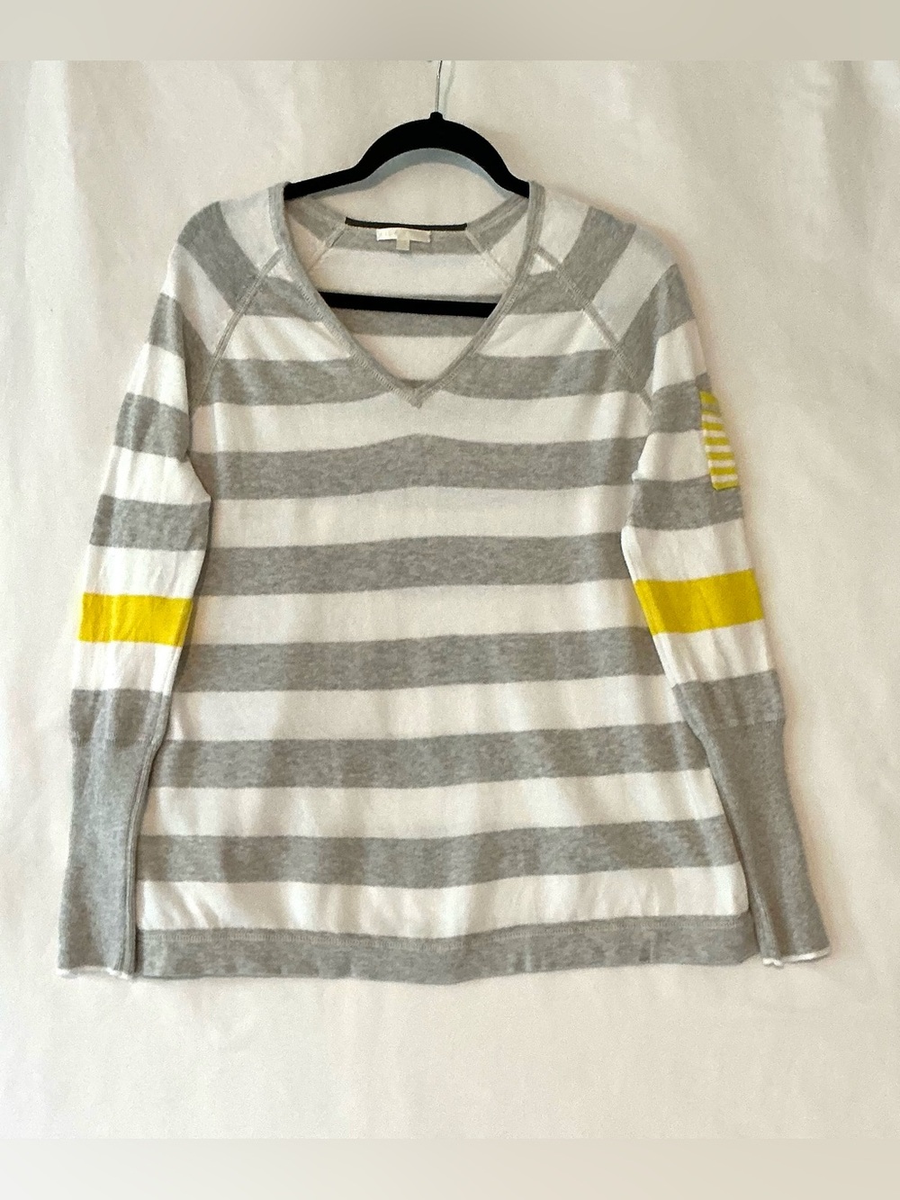 Lisa Todd Beach Stripe V-Neck Sweater SzSM Gray/White/Yellow 100% Cotton Patch